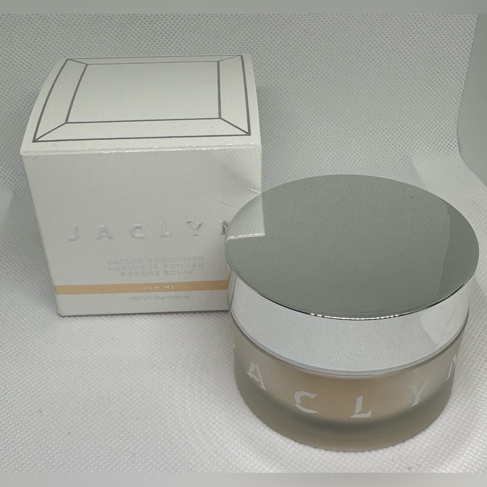 Jaclyn Cosmetics Mood Light Luminous Powder in the shade Dew Me